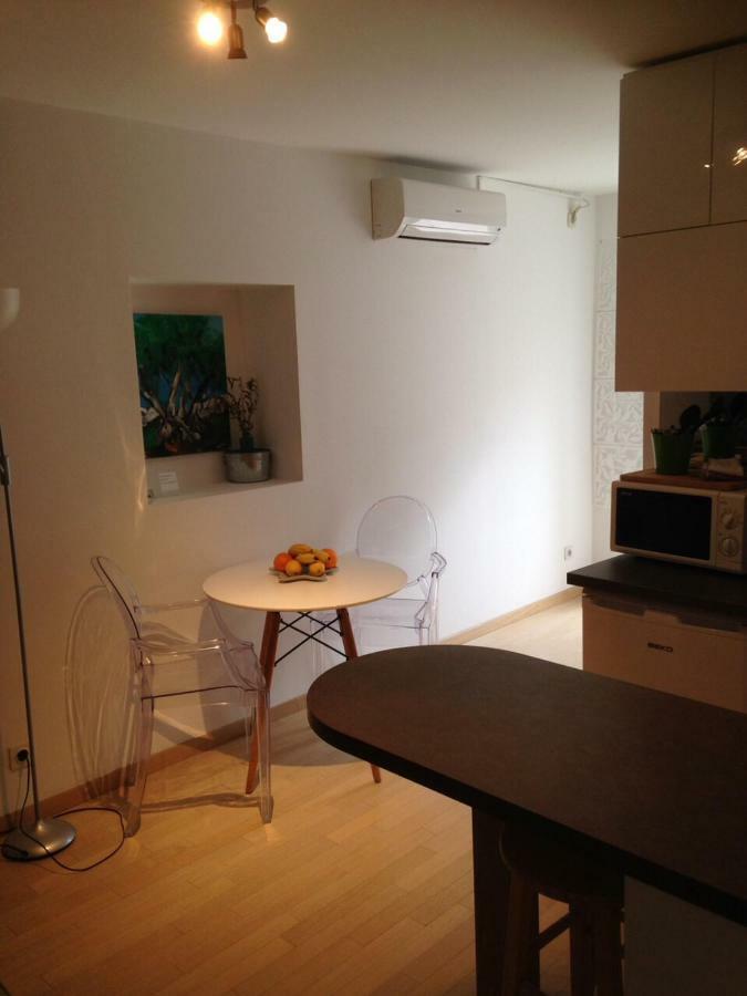 Apartments Kremenic Cres Exterior photo